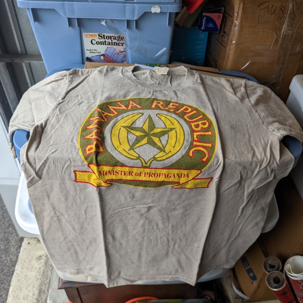 Banana Republic Minister of Finance t-shirt Large vintage 80s 90s single stitch.